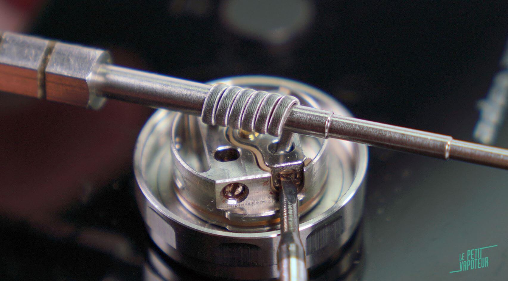 Montage sur le Blitzen de Geek Vape
